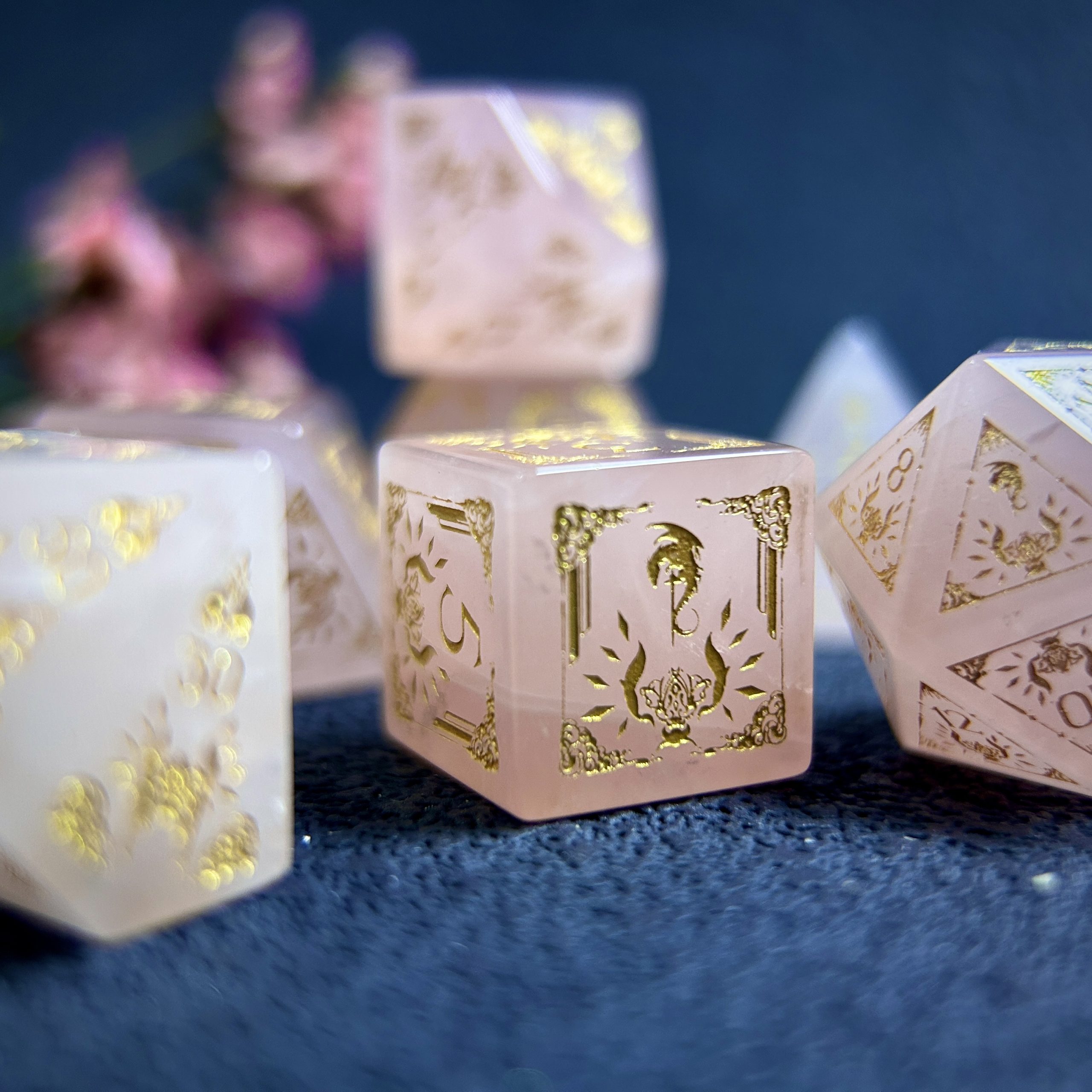微信图片_20251028220107 Natural Rose Quartz Gemstone Dice Set, Cloudward: Dragon’s Throne & Edge, 7 Pieces DND - Image 1